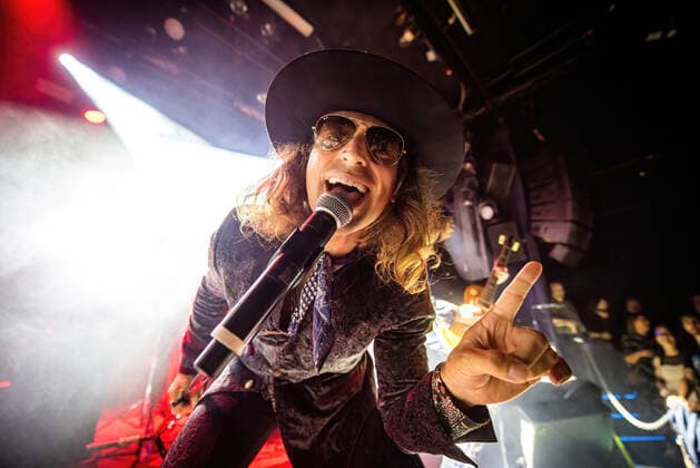 Dirty Honey live in Aarhus, Denmark Aarhus, Denmark. 08th, June 2022. The American rock band Dirty Honey performs a live concert at Train in Aarhus. Here singer Marc LaBelle is seen live on stage. Aarhus Denmark  Copyright: xGonzalesxPhoto SebastianxDammarkx