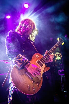Dirty Honey live in Aarhus, Denmark Aarhus, Denmark. 08th, June 2022. The American rock band Dirty Honey performs a live concert at Train in Aarhus. Here guitarist John Notto is seen live on stage. Aarhus Denmark  Copyright: xGonzalesxPhoto SebastianxDammarkx