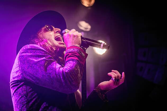 Dirty Honey live in Aarhus, Denmark Aarhus, Denmark. 08th, June 2022. The American rock band Dirty Honey performs a live concert at Train in Aarhus. Here singer Marc LaBelle is seen live on stage. Aarhus Denmark  Copyright: xGonzalesxPhoto SebastianxDammarkx