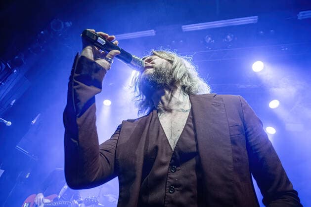 Rival Sons live in Aarhus, Denmark Aarhus, Denmark. 08th, June 2022. The American rock band Rival Sons performs a live concert at Train in Aarhus. Here singer Jay Buchanan is seen live on stage. Aarhus Denmark  Copyright: xGonzalesxPhoto SebastianxDammarkx