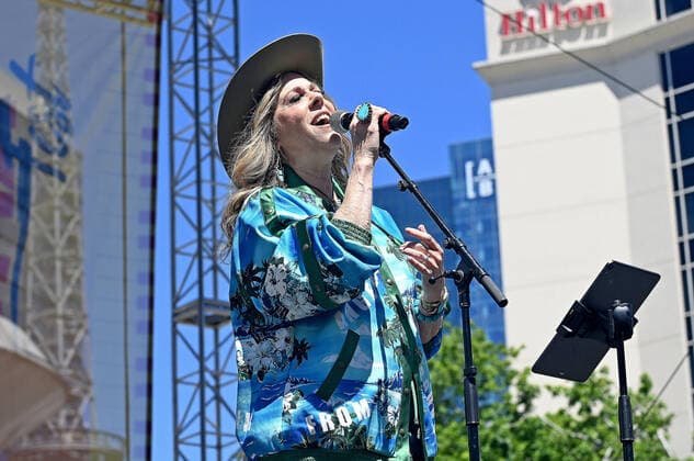 09 June 2022 - Nashville, Tennessee - Rita Wilson. 2022 CMA Music Fest Day One held at Chevy Vibes Stage. Photo Credit: Laura Farr AdMedia 281338 2022-06-09 Tennessee Nashville  Copyright: xAdMediax STAR_281338_002