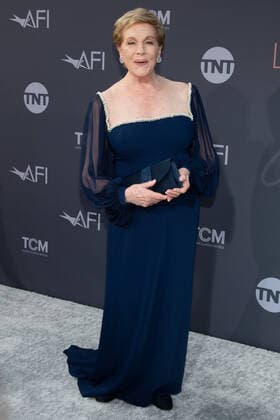 Entertainment Bilder des Tages 09 June 2022 - Los Angeles, California - Julie Andrews. 48th AFI Life Achievement Award Gala Tribute Celebrating Julie Andrews. Hollywood USA - ZUMAa123 20220609_zaa_a123_080 Copyright: xBillyxBennightx