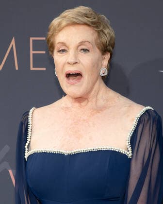 09 June 2022 - Los Angeles, California - Julie Andrews. 48th AFI Life Achievement Award Gala Tribute Celebrating Julie Andrews. Hollywood USA - ZUMAa123 20220609_zaa_a123_107 Copyright: xBillyxBennightx