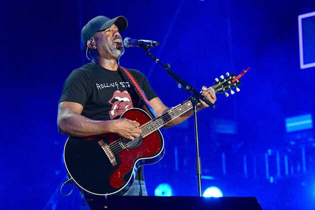 09 June 2022 - Nashville, Tennessee - Darius Rucker. 2022 CMA Fest Nighty Concert Day One held at Nissan Stadium. Photo Credit: Dara-Michelle Farr AdMedia 281343 2022-06-09 Tennessee Nashville  Copyright: xAdMediax STAR_281343_010