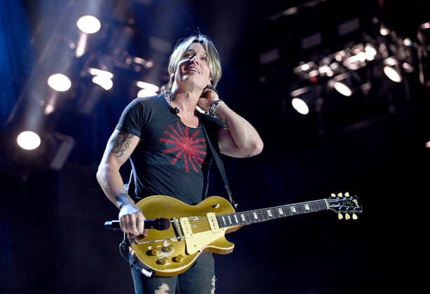 09 June 2022 - Nashville, Tennessee - Keith Urban. 2022 CMA Fest Nighty Concert Day One held at Nissan Stadium. Photo Credit: Laura Farr AdMedia 281343 2022-06-09 Tennessee Nashville  Copyright: xAdMediax STAR_281343_223