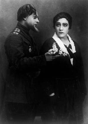 Actors Vera Pashennaya and Victor Olkhovski 2728354 22.12.1926 A scene from the State academic Maly theater piece Lyubov Yarovaya staged in 1926. People s Artist of the USSR Vera Pashennaya as Lyubov Yarovaya and actor Victor Olkhovski as Yarovoy. Stage directors ?? Platon and L. Prozorovski. Mikhail Sakharov Sputnik Moscow Russia  Copyright: xMikhailxSakharovx
