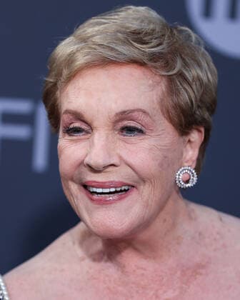 48th Annual AFI Life Achievement Award Honoring Julie Andrews English actress Julie Andrews arrives at the 48th Annual AFI Life Achievement Award Honoring Julie Andrews held at the Dolby Theatre on June 9, 2022 in Hollywood, Los Angeles, California, United States. Dolby Theatre, Hollywood, Los Angeles, California California United States  Copyright: xImagexPressxAgencyx originalFilename: collin-48thannu220610_npgCm.jpg