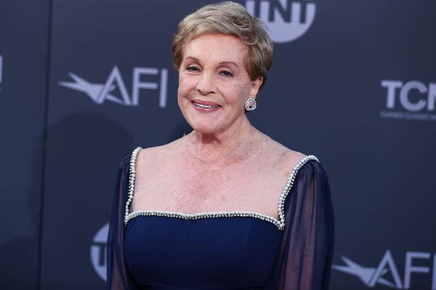 48th Annual AFI Life Achievement Award Honoring Julie Andrews English actress Julie Andrews arrives at the 48th Annual AFI Life Achievement Award Honoring Julie Andrews held at the Dolby Theatre on June 9, 2022 in Hollywood, Los Angeles, California, United States. Dolby Theatre, Hollywood, Los Angeles, California California United States  Copyright: xImagexPressxAgencyx originalFilename: collin-48thannu220610_npXaU.jpg