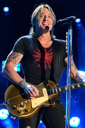 09 June 2022 - Nashville, Tennessee - Keith Urban. 2022 CMA Fest Nighty Concert Day One held at Nissan Stadium. Nashville USA - ZUMAa123 20220609_zaa_a123_179 Copyright: xDara-MichellexFarrx