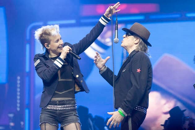 Singer, musician Udo LINDENBERG r with singer Ina your cousin BREDEHORN li , at his concert in the L A N X E S S A R E N A in Cologne, on 10 06 2022,