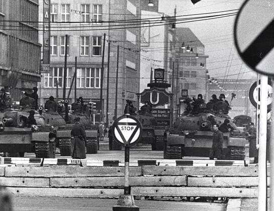 Soviet Tanks at Friedrichstrasse, Approximately 150 Meters Behind The Border in East Berlin 1062_05_M_-13184-