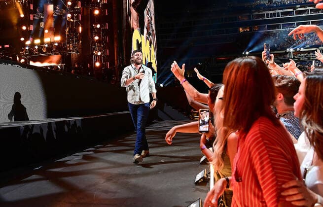10 June 2022 - Nashville, Tennessee - Thomas Rhett. 2022 CMA Fest Nightly Concert Day Two held at Nissan Stadium. USA - ZUMAa123 20220610_zaa_a123_376 Copyright: xAdMediax
