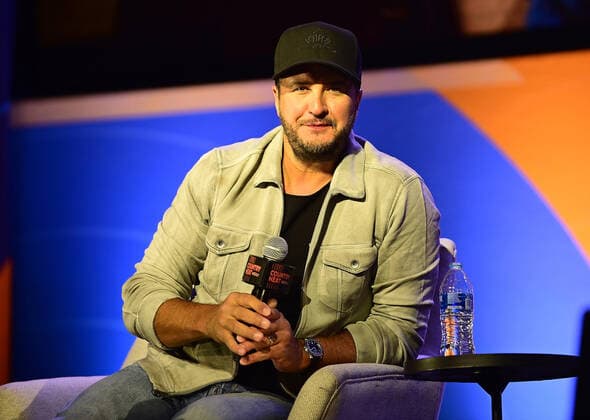 11 June 2022 - Nashville, Tennessee - Luke Bryan. 2022 CMA Fest Day Three held at Music City Center. USA - ZUMAa123 20220611_zaa_a123_020 Copyright: xAdMediax