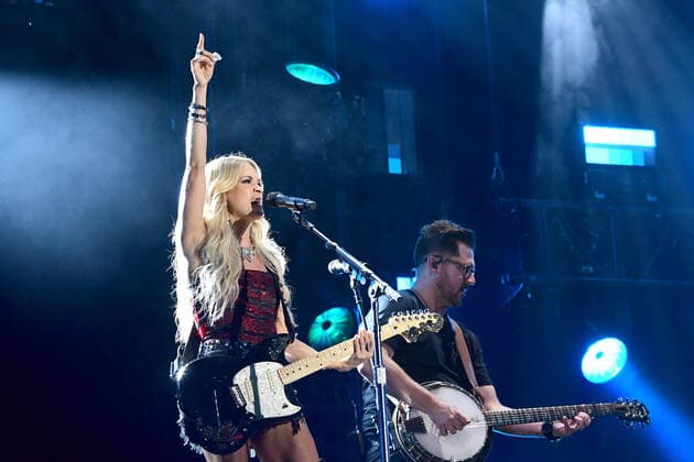 11 June 2022 - Nashville, Tennessee - Carrie Underwood. 2022 CMA Fest Nighty Concert Day Three held at Nissan Stadium. Nashville USA - ZUMAa123 20220611_zaa_a123_360 Copyright: xDara-MichellexFarrx