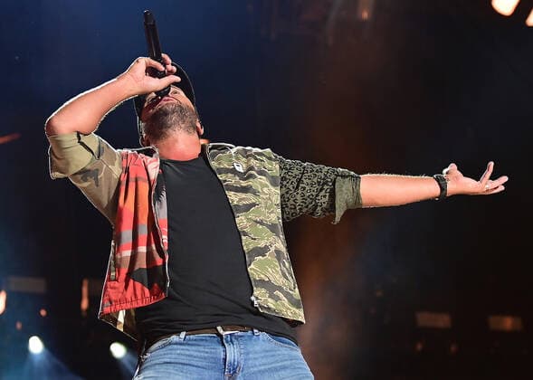 11 June 2022 - Nashville, Tennessee - Luke Bryan. 2022 CMA Fest Nightly Concert Day Three held at Nissan Stadium. USA - ZUMAa123 20220611_zaa_a123_536 Copyright: xAdMediax