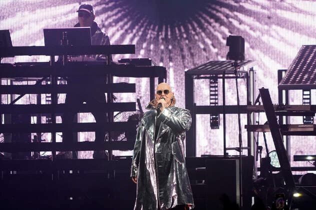 Chris Lowe and Neil Tennant of the Pet Shop Boys live at a concert of the Dreamworld The Greatest Hits Live Tour at the Mercedes Benz Arena Berlin, 11 06 2022 Foto:xT.xBartillax xFuturexImage
