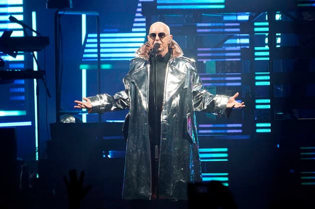 Neil Tennant of the Pet Shop Boys live at a concert of the Dreamworld The Greatest Hits Live Tour at the Mercedes Benz Arena Berlin, 11 06 2022 Foto:xT.xBartillax xFuturexImage