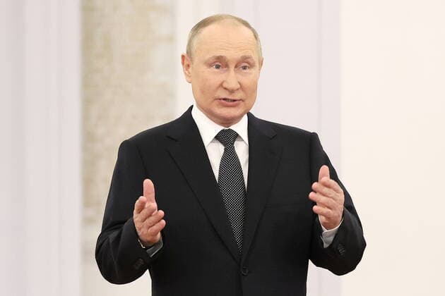 MOSCOW, RUSSIA - JUNE 12, 2022: Russia s President Vladimir Putin speaks at a ceremony to present government awards for distinguished achievements in science, technology, arts and human rights for 2021 and Hero of Labour gold medals, in the Moscow Kremlin, on Russia Day. Sergei Savostyanov TASS  TS134F60