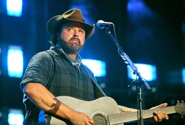 11 June 2022 - Nashville, Tennessee - Randy Houser. 2022 CMA Fest Nightly Concert Day Three held at Nissan Stadium. USA - ZUMAa123 20220611_zaa_a123_570 Copyright: xAdMediax