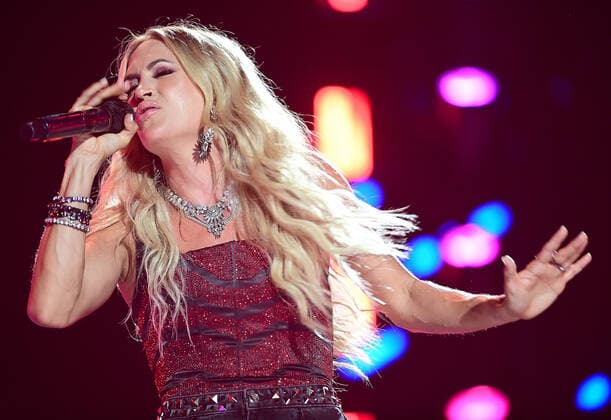 11 June 2022 - Nashville, Tennessee - Carrie Underwood. 2022 CMA Fest Nightly Concert Day Three held at Nissan Stadium. USA - ZUMAa123 20220611_zaa_a123_485 Copyright: xAdMediax