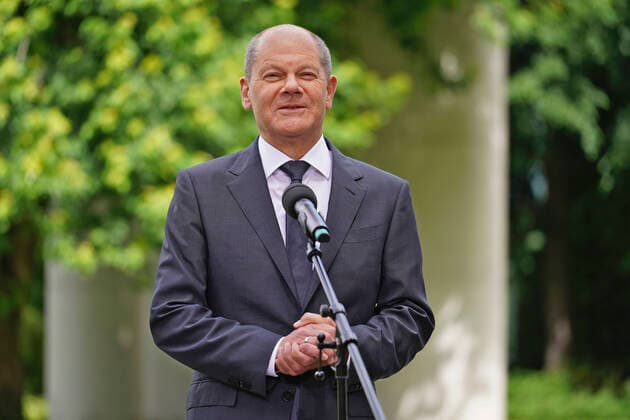 News Bilder des Tages Olaf Scholz, Bundeskanzler 14.6.2022 Auftaktstatement zur Sitzung der Allianz für Transformation im Bundeskanzleramt in Berlin Berlin Bundeskanzleramt Berlin GER *** Olaf Scholz, Federal Chancellor 14 6 2022 Kick-off statement for the Alliance for Transformation meeting at the Federal Chancellery in Berlin Berlin Federal Chancellery Berlin GER