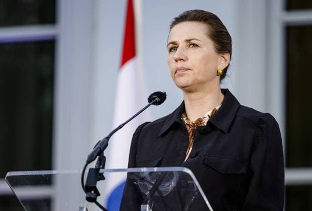 2022-06-14 21:37:29 THE HAGUE - Prime Minister Mette Frederiksen of Denmark during a press conference at the Catshuis after a meeting, together with five other heads of government and NATO Secretary General Jens Stoltenberg, in preparation for the NATO summit in Madrid. The discussions include the Russian invasion of Ukraine. ANP SEM VAN DER WAL netherlands out - belgium out *** 2022 06 14 21 37 29 THE HAGUE Prime Minister Mette Frederiksen of Denmark during a press conference at the Catshuis after a meeting, together with five other heads of government and NATO Secretary General Jens Stoltenberg, in preparation for the NATO summit in Madrid The discussions include the Russian invasion of Ukraine ANP SEM VAN DER WAL netherlands out belgium  Copyright: xx x450443634x originalFilename: 450443634.jpg