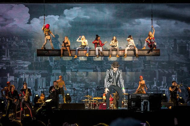 The Panikrocker Udo Lindenberg inspires 16000 people on the Leipzig Festwiese Currently, the Hamburg musician is on Udopium Tour 2022 with the Panikorchester on the road