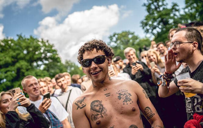 Slowthai Copenhagen, Denmark. 10th, June 2022. The English rapper and lyricist Slowthai performs a live concert during the music festival Syd For Solen 2022 in Copenhagen. Copenhagen Denmark  Copyright: xGonzalesxPhoto JoexMillerx