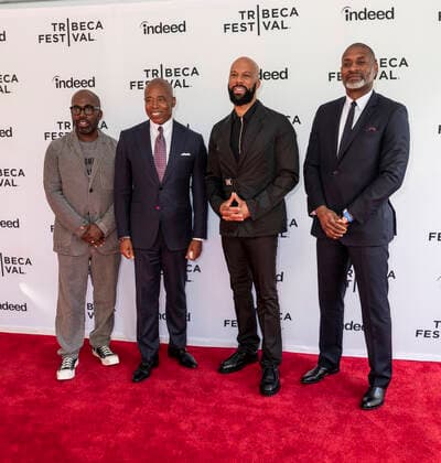 The Harry Belafonte Voices for Social Justice Award at TFF Derrick Adams, Eric Adams, Common, Charles Blow attend The Harry Belafonte Voices for Social Justice Award at TFF at SVA Theater. Common was named as recipient of 2022 award. New York New York United States Copyright: LevxRadin