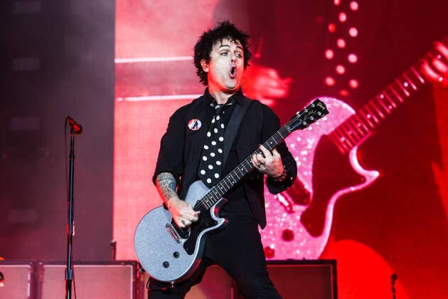 Green Day In Concert Billie Joe Armstrong of Green Day in concert at IDAYS Festival in Milano, Italy, on June 15 2022. Milano Italy  Copyright: xMairoxCinquettix originalFilename: cinquetti-greenday220615_npceP.jpg