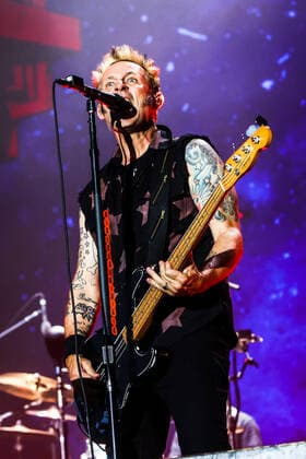 Green Day In Concert Mike Dirnt of Green Day in concert at IDAYS Festival in Milano, Italy, on June 15 2022. Milano Italy  Copyright: xMairoxCinquettix originalFilename: cinquetti-greenday220615_npqTm.jpg