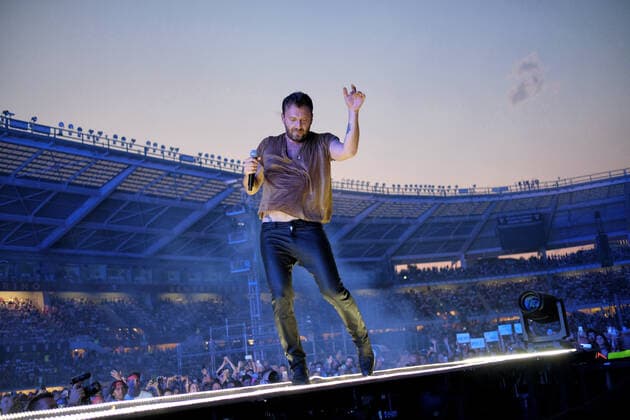 Italy: Cesare Cremonini Stadi Tour 2022 Turin Italy June 15 2022 The Italian singer-songwriter, Cesare Cremonini performs in Turin, with his Stadi 2022 tour Turin Turin Italy Copyright: BrunoxBrizzi
