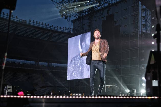 Italy: Cesare Cremonini Stadi Tour 2022 Turin Italy June 15 2022 The Italian singer-songwriter, Cesare Cremonini performs in Turin, with his Stadi 2022 tour Turin Turin Italy Copyright: BrunoxBrizzi