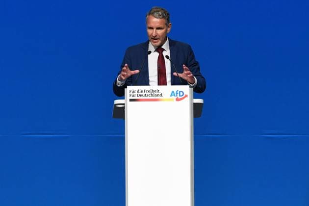 13. Bundesparteitag der Alternative für Deutschland am 17.06.2022 in der SACHSENarena in Riesa Björn Höcke ( Fraktionsvorsitzender der AfD im Thüringer Landtag ) *** 13 Federal Party Congress of the Alternative for Germany on 17 06 2022 in the SACHSENarena in Riesa Björn Höcke Parliamentary Group Chairman of the AfD in the Thuringian State Parliament xRx