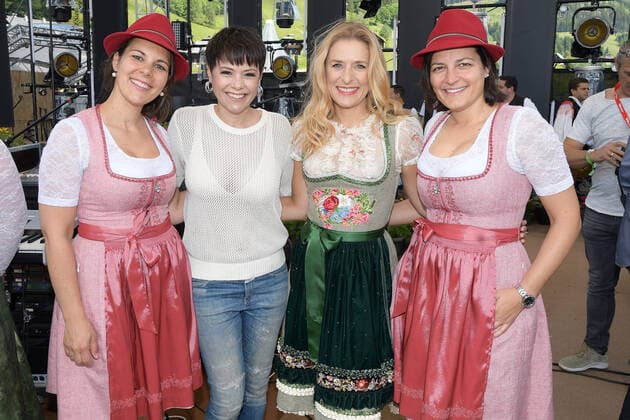 Bad Kleinkirchheim When the music plays Press meeting The Hollerstauden with Stefanie Hertel Francine Jordi Copyright: xZichyx Eibner-Pressefotox EP_rzy