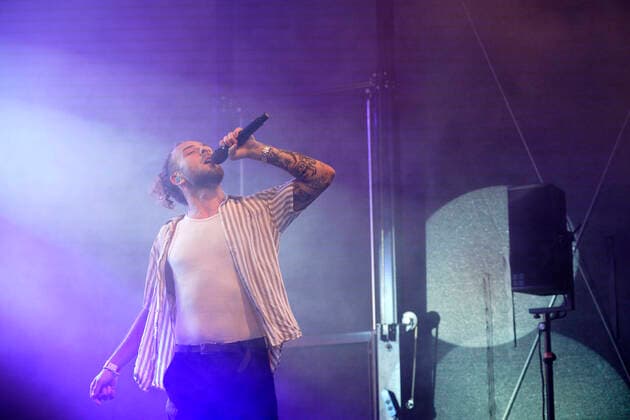 Kosmos Festival 2022 Chemnitz, Kosmos Festival, 17 06 2022, music act Lugatti 9ine on the rap stage Chemnitz Stadtzenrum