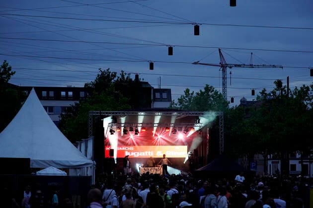 Kosmos Festival 2022 Chemnitz, Kosmos Festival, 17 06 2022, music act Lugatti 9ine on the rap stage Chemnitz Stadtzenrum