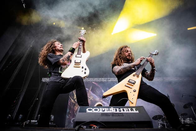 Entertainment Themen der Woche KW24 Entertainment Bilder des Tages Baest live at Copenhell 2022, Copenhagen, Denmark Copenhagen, Denmark. 17th, June 2022. The Danish death metal band Baest performs a live concert during the Danish heavy metal festival Copenhell 2022 in Copenhagen. Here guitarists Lasse Revsbech (L) and Svend Engsig Karlsson (R) are seen live on stage. Copenhagen Denmark  Copyright: xGonzalesxPhoto ChristianxHjorthx