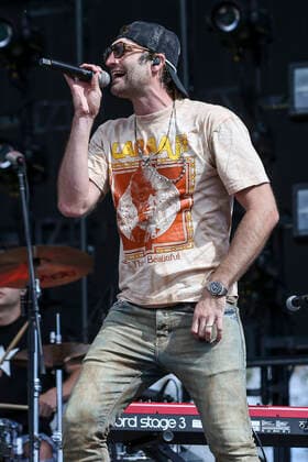 Country Summer Music Festival in Santa Rosa Sonoma June 17, 2022, Santa Rosa, CA, USA: Ryan Hurd performs on Day 1 of County Summer Music Festival at Sonoma County Fairgrounds on June 17, 2022 in Santa Rosa, California. Santa Rosa USA - ZUMAs181 20220617_zea_s181_001 Copyright: xImagespacex
