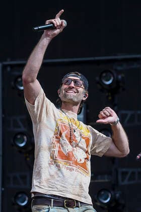 Country Summer Music Festival in Santa Rosa Sonoma June 17, 2022, Santa Rosa, CA, USA: Ryan Hurd performs on Day 1 of County Summer Music Festival at Sonoma County Fairgrounds on June 17, 2022 in Santa Rosa, California. Santa Rosa USA - ZUMAs181 20220617_zea_s181_003 Copyright: xImagespacex
