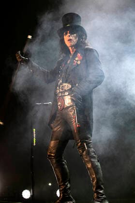 Alice Cooper live at a concert of the Detroit Muscle Live Tour at Stadthalle Zwickau, 17 06 2022 Foto:xM.xPatzigx xFuturexImage