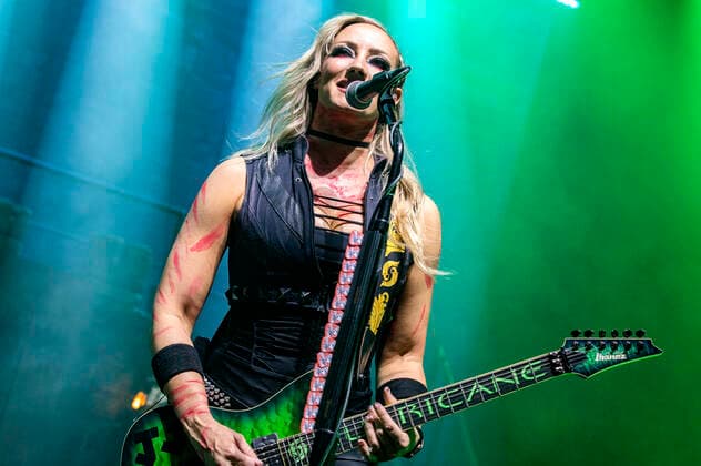 Nita Strauss live at a concert of the Detroit Muscle Live Tour at Stadthalle Zwickau, 17 06 2022 Foto:xM.xPatzigx xFuturexImage