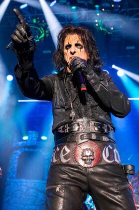 Alice Cooper live at a concert of the Detroit Muscle Live Tour at Stadthalle Zwickau, 17 06 2022 Foto:xM.xPatzigx xFuturexImage
