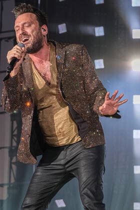 Cesare Cremonini Stadi Tour 2022 Singer-songwriter Cesare Cremonini performs live in Padua, Italy, on June 18, 2022. Padua Italia Italy  Copyright: xRobertoxSilvinox originalFilename: silvino-cesarecr220619_npCZG.jpg