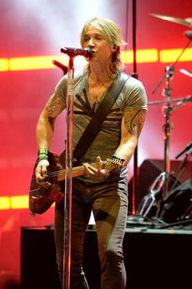WEST PALM BEACH, FL - JUNE 18: Keith Urban performs during The Speed of Now World Tour at The iTHINK Financial Amphitheatre on June 18, 2022 in West Palm Beach Florida Copyright: xmpi04x xMediaPunchx