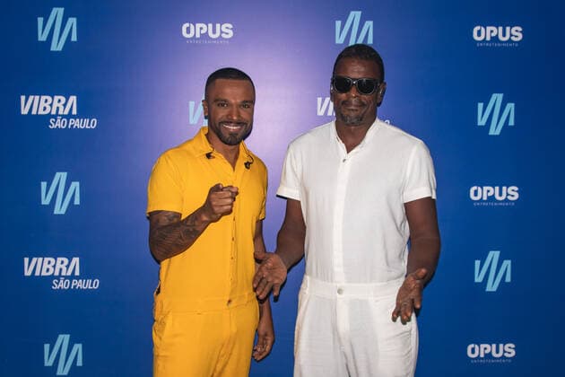 SÃO PAULO, SP - 18.06.2022: SEU JORGE E ALEXANDRE PIRES NO SHOW IRMÃOS - Seu Jorge and Alexandre Pires performed at Vibra São Paulo with the show & 39;Irmãos& 39; this Saturday night (18th) in the first of two performances that the duo will make at the house this weekend. x2222504x  YurixMurakami