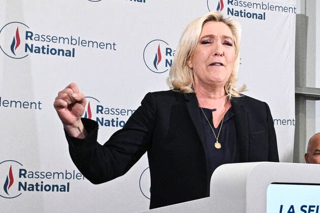 Allocution de Marine Le Pen au soir du second tour des elections legislatives de 2022 NEWS : Allocution de Marine Le Pen - Second Tour des elections Legislatives - Henin Beaumont - 19 06 2022 JBAutissier Panoramic 