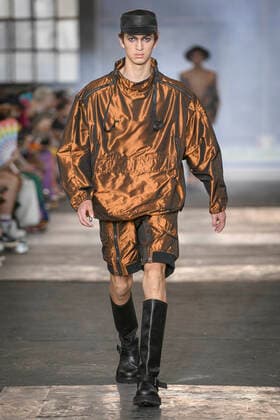Milan, Milan Fashion Week, men s spring summer 2023. Milan, Men s fashion, spring summer 2023. MOSCHINO fashion show catwalk Pictured: model  Copyright: xBlufotox xipa-agency.netx xModaxMilanox