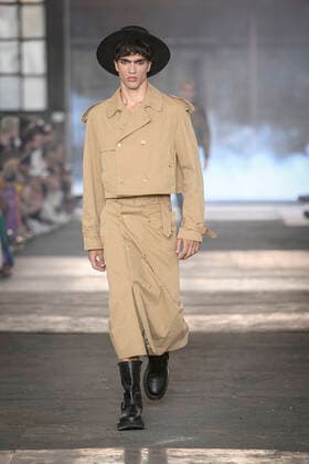 Milan, Milan Fashion Week, men s spring summer 2023. Milan, Men s fashion, spring summer 2023. MOSCHINO fashion show catwalk Pictured: model  Copyright: xBlufotox xipa-agency.netx xModaxMilanox