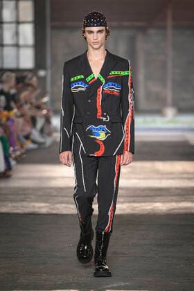 Milan, Milan Fashion Week, men s spring summer 2023. Milan, Men s fashion, spring summer 2023. MOSCHINO fashion show catwalk Pictured: model  Copyright: xBlufotox xipa-agency.netx xModaxMilanox